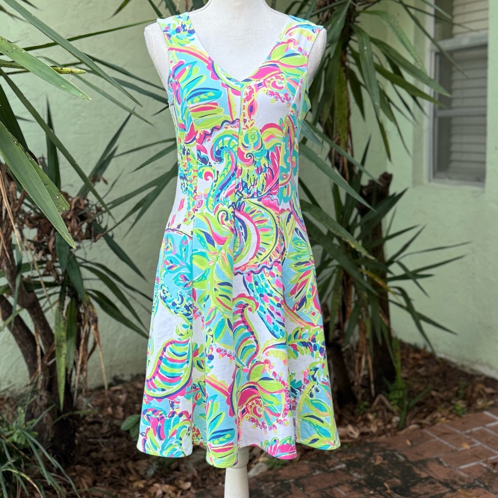 Lilly Pulitzer Dahlia Dress - Picture 7 of 9